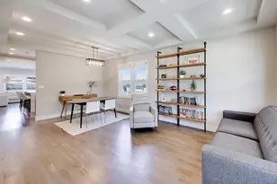 5320 N Moody Ave, Chicago, IL 60630 - Photo 5