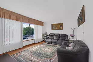 5119 N Oriole Ave, Harwood Heights, IL 60706 - Photo 3
