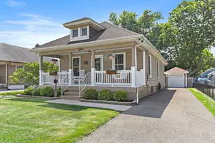 270 S Melrose Ave, Elgin, IL 60123 - Photo 3