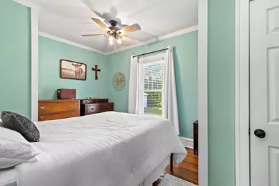 270 S Melrose Avenue, Elgin, IL 60123 - Photo 17