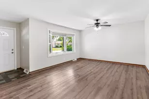 3327 D Hutchison Ave, Joliet, IL 60431 - Photo 19