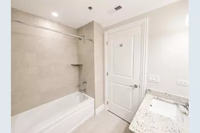1002 W Van Buren Street #205, Chicago, IL 60607 - Photo 11