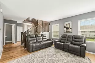 476 Windham Cove Dr, Crystal Lake, IL 60014 - Photo 3