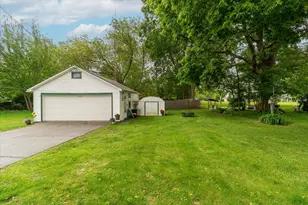 326 W Peru St, Princeton, IL 61356 - Photo 5