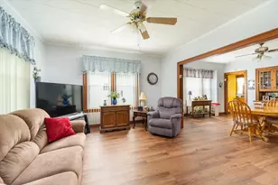 326 W Peru St, Princeton, IL 61356 - Photo 9