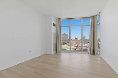 1134 W Granville Avenue #1003, Chicago, IL 60660 - Photo 7
