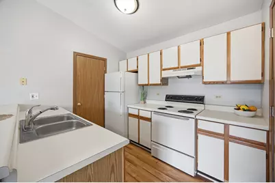 4404 W Shamrock Lane #3B, McHenry, IL 60050 - Photo 7