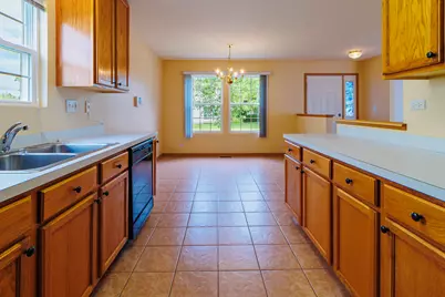 21537 Vesper Street, Crest Hill, IL 60403 - Photo 9