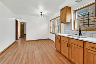 8242 S Damen Ave, Chicago, IL 60620 - Photo 9