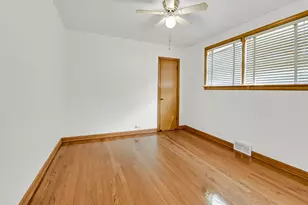 8242 S Damen Ave, Chicago, IL 60620 - Photo 5