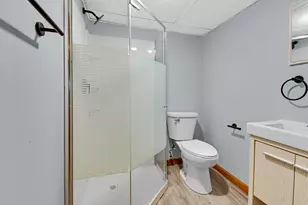 8242 S Damen Ave, Chicago, IL 60620 - Photo 17