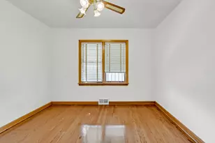 8242 S Damen Ave, Chicago, IL 60620 - Photo 7