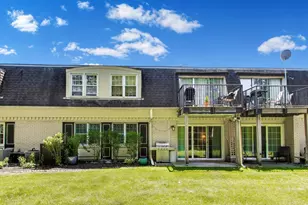 1101 Pleasant Run Dr, Wheeling, IL 60090 - Photo 13