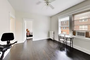 4822 W Hutchinson St, Chicago, IL 60641 - Photo 9