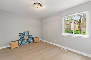 2013 Post Oak Pl, Schaumburg, IL 60173 - Photo 11