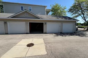 3299 Stratford Ct, Lake Bluff, IL 60044 - Photo 13