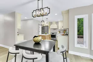 967 W Bauer Rd, Naperville, IL 60563 - Photo 15