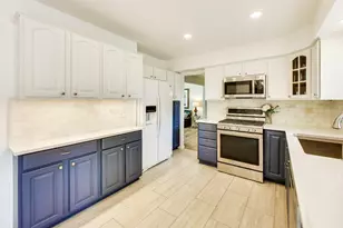 2115 Hitching Post Ln, Schaumburg, IL 60194 - Photo 9