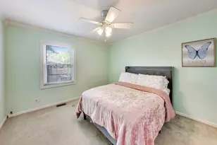 2115 Hitching Post Ln, Schaumburg, IL 60194 - Photo 27