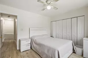 2130 Country Club Dr, Woodridge, IL 60517 - Photo 15