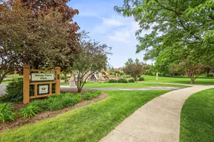 2130 Country Club Dr, Woodridge, IL 60517 - Photo 27