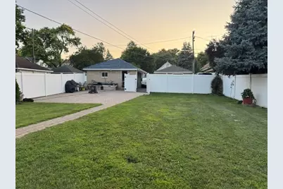 1315 N Broadway Street, Joliet, IL 60435 - Photo 13