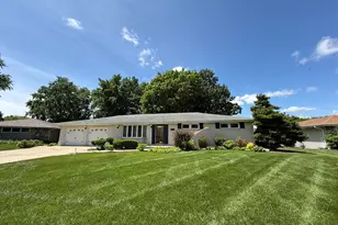 613 Fairlane Dr, Joliet, IL 60435 - Photo 29