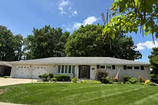 613 Fairlane Dr, Joliet, IL 60435 - Photo 1
