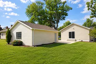 302 E Fine St, Ashkum, IL 60911 - Photo 35