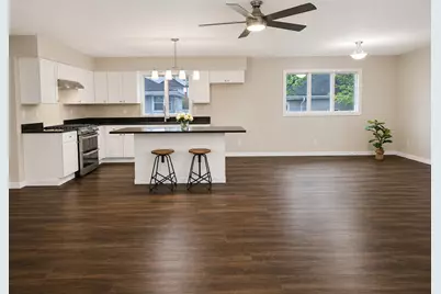 302 E Fine Street, Ashkum, IL 60911 - Photo 9