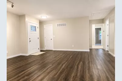 302 E Fine Street, Ashkum, IL 60911 - Photo 7