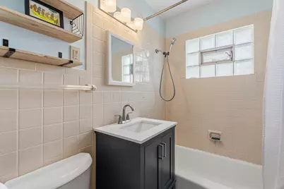 626 E Division Street, Lockport, IL 60441 - Photo 19