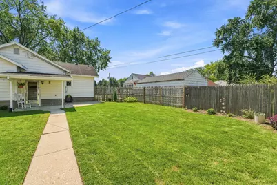 626 E Division Street, Lockport, IL 60441 - Photo 41
