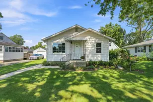 626 E Division St, Lockport, IL 60441 - Photo 1