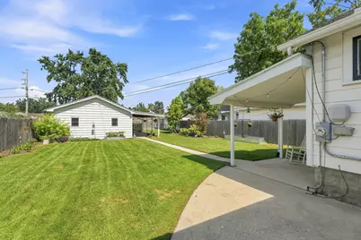 626 E Division Street, Lockport, IL 60441 - Photo 23