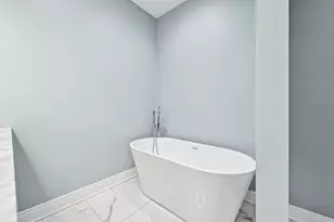 6547 S Langley Ave, Chicago, IL 60637 - Photo 11