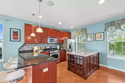 1009 Alberta Road, Elgin, IL 60124 - Photo 3