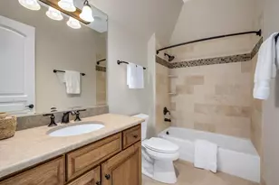 431 Woodland Park Ct, Hinsdale, IL 60521 - Photo 39