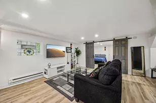 5643 N Campbell Ave, Chicago, IL 60659 - Photo 37