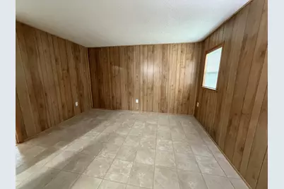 1165 Roselawn Drive, Paxton, IL 60957 - Photo 13
