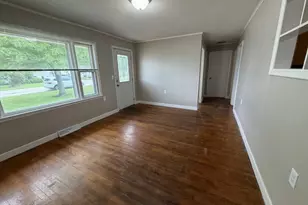 1165 Roselawn Dr, Paxton, IL 60957 - Photo 3