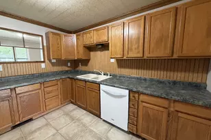 1165 Roselawn Dr, Paxton, IL 60957 - Photo 5