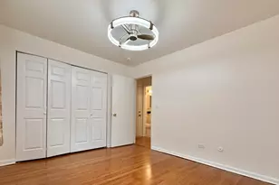 327 Wisconsin Ave, Oak Park, IL 60302 - Photo 11