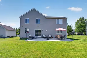 704 Camden Dr, Minooka, IL 60447 - Photo 51