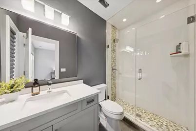227 Burlington Avenue #2, Clarendon Hills, IL 60514 - Photo 21