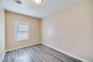608 Fox St, Joliet, IL 60432 - Photo 5