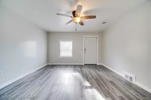 608 Fox St, Joliet, IL 60432 - Photo 9