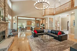 261 S Kenilworth Ave, Glen Ellyn, IL 60137 - Photo 13