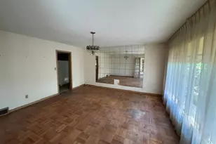 607 N Fleming Rd, Woodstock, IL 60098 - Photo 5