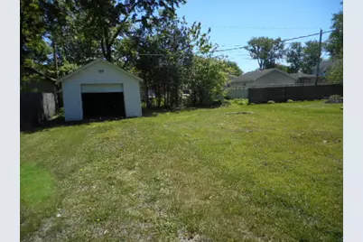 121 Lakewood Avenue, Crystal Lake, IL 60014 - Photo 17